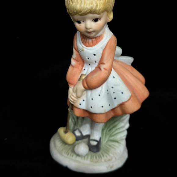 Dan Brechner,  Royal Coronet, Porcelain figurine of Girl - Picture 2 of 7